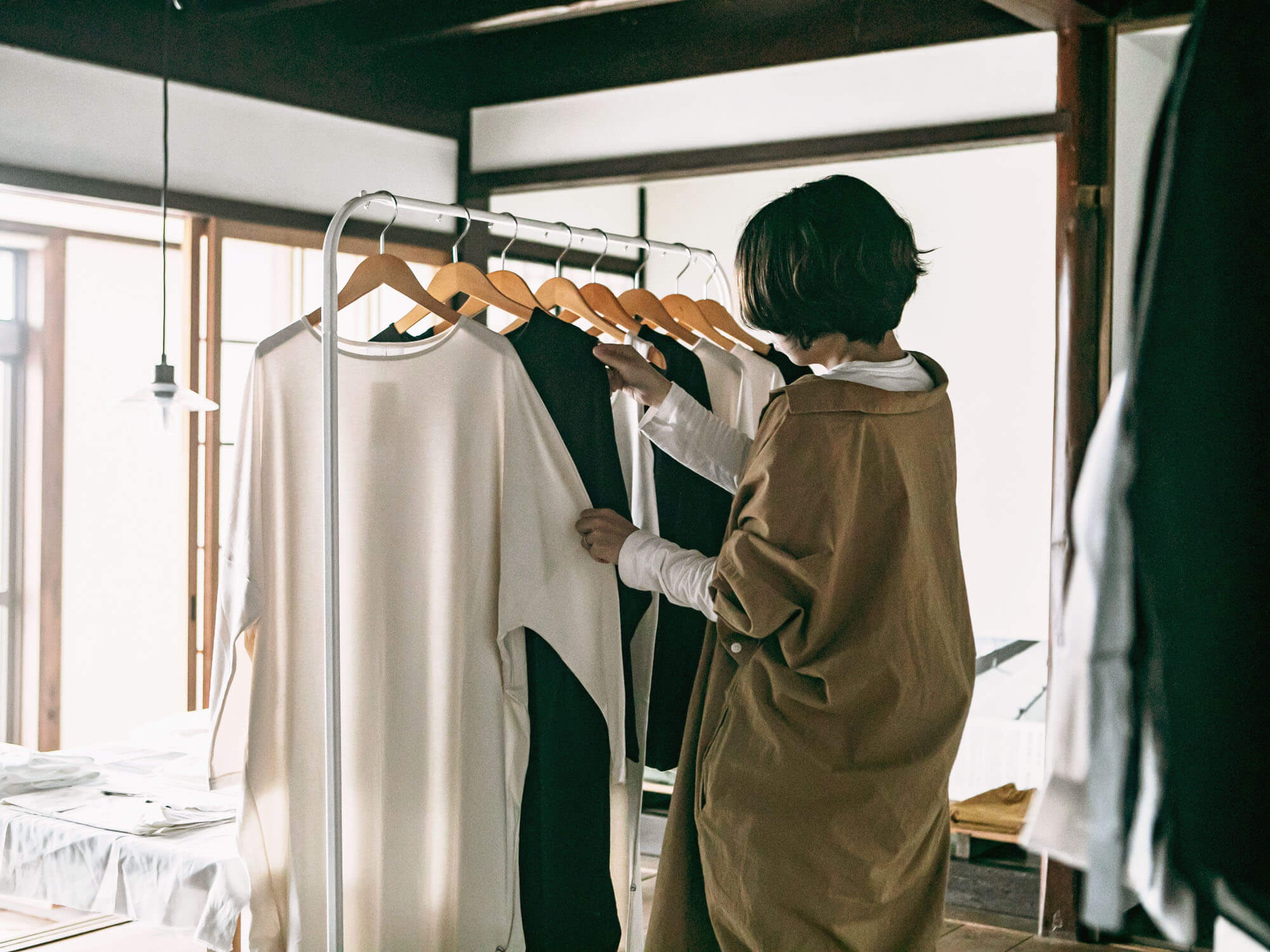 やわらかコットンロングシャツ（ユニセックス）／HUIS